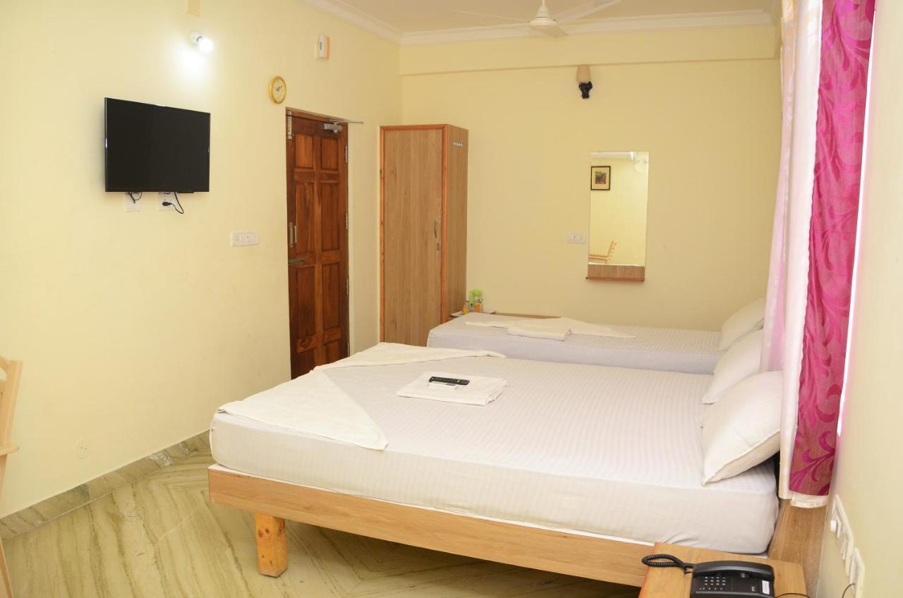 Hari Iyer Residency Hotel Tiruchchendūr Exterior foto