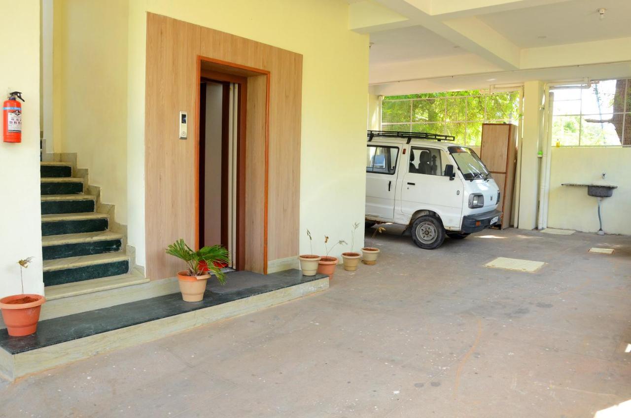 Hari Iyer Residency Hotel Tiruchchendūr Exterior foto